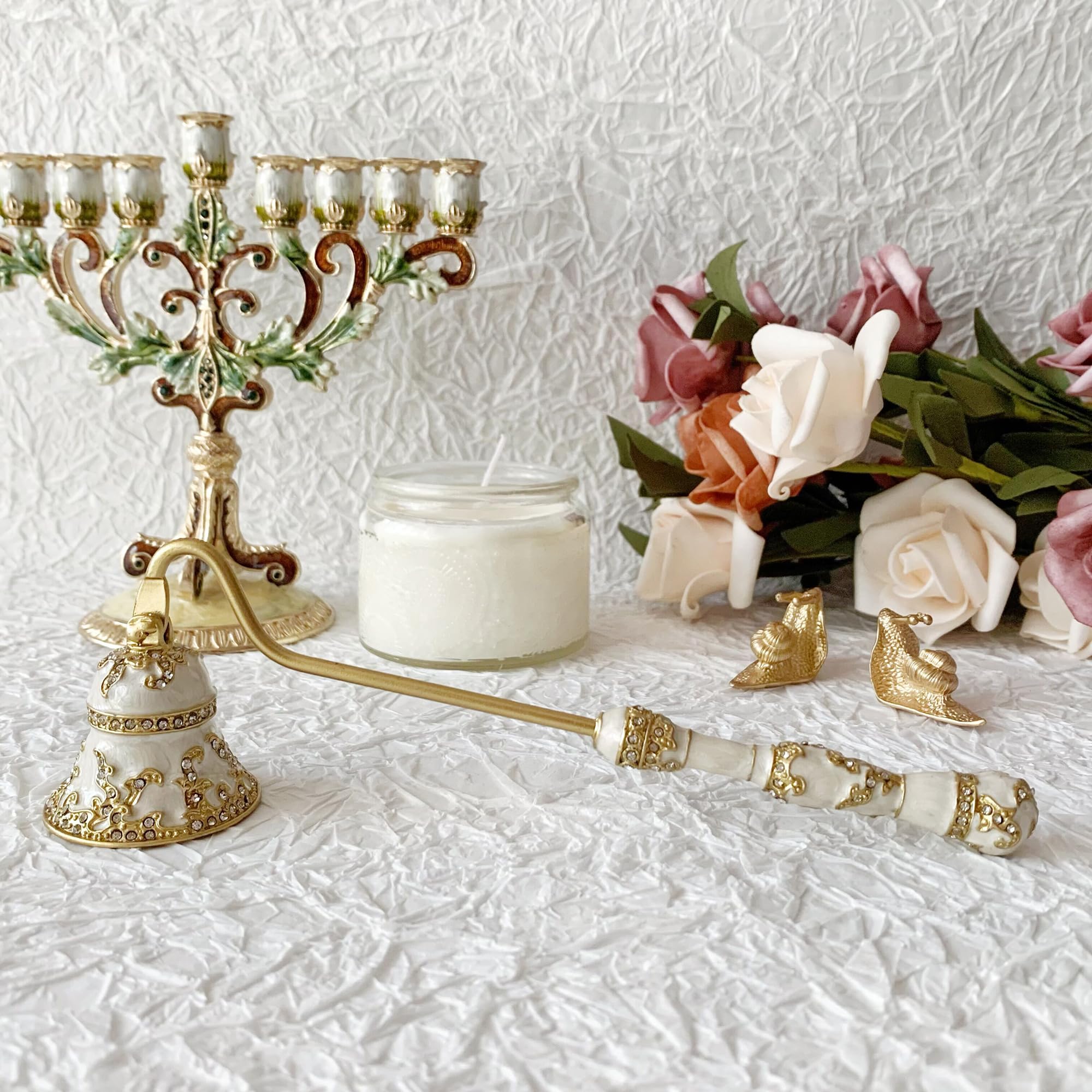 Collectible & Vintage Dolls For Christmas - Pemadam Lilin Menorah Mewah Berbentuk Lonceng