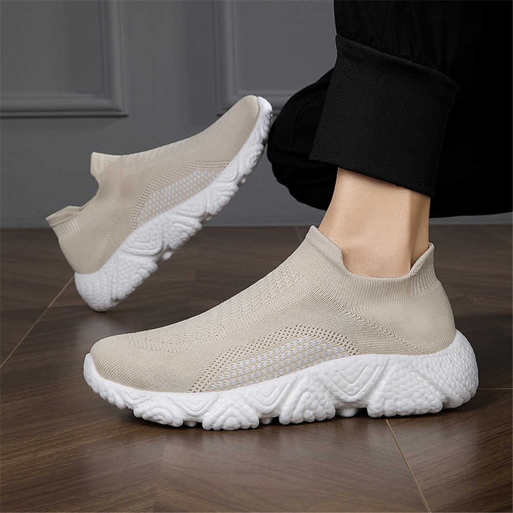 Vintage Collectible & Vintage Dolls - Sepatu Sneakers Vintage Model Flatform Warna