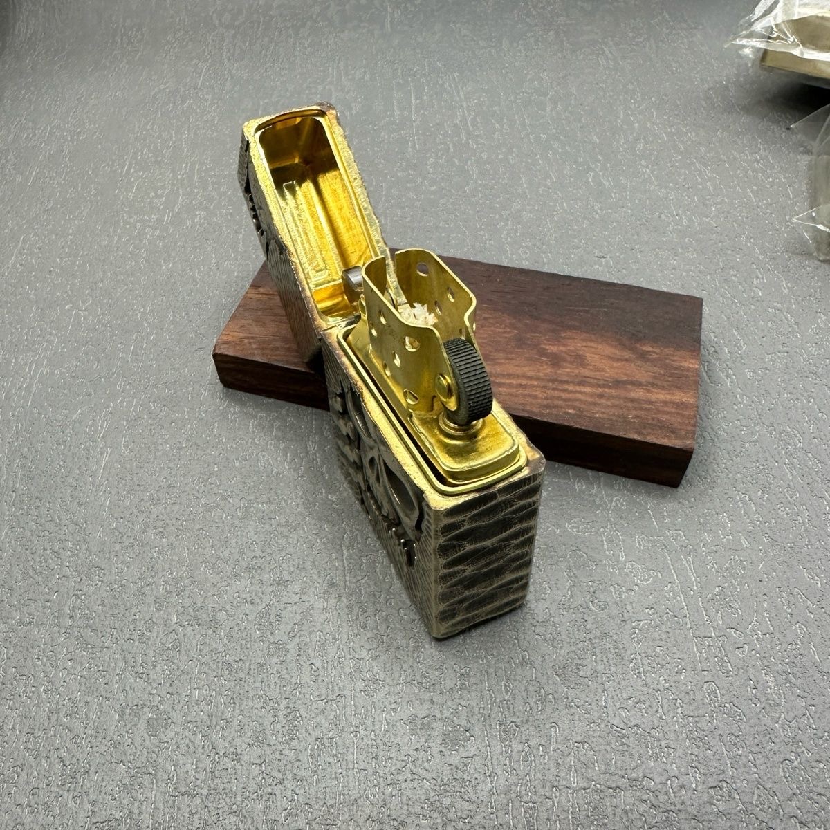 Pemantik Kerosin Kuningan Berl - Vintage Collectible Lighters ulasan dan harga