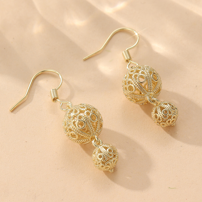 Anting Gantung Bola Ukiran Ber - Vintage Things Collection ulasan dan harga