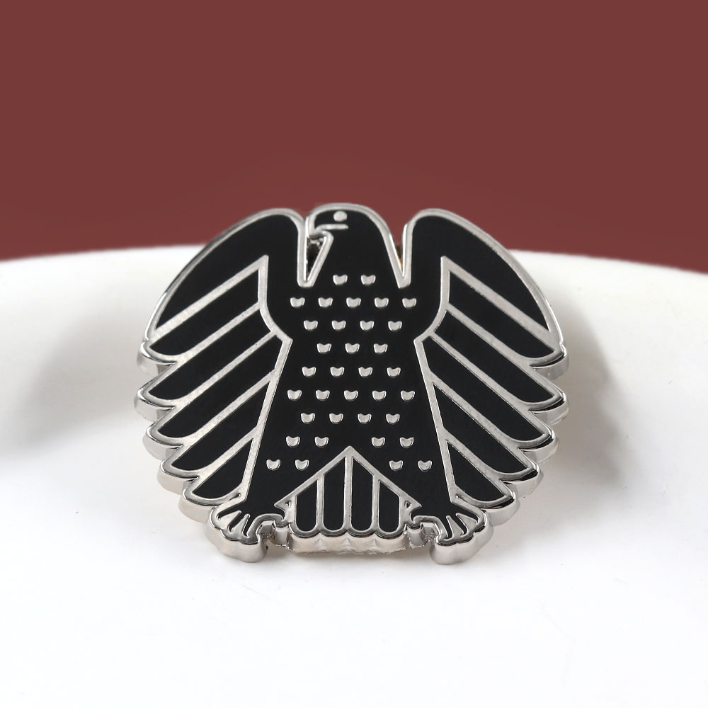 Bros Black Hawk Federal Jerman - Collectible Vintage Brooches ulasan dan harga
